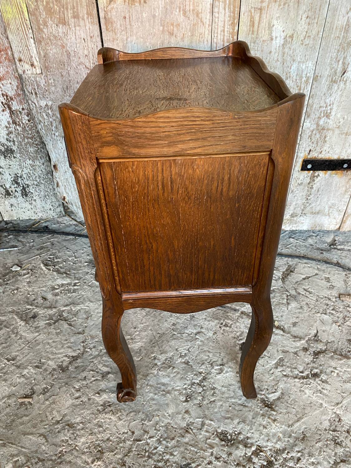 Chevet, table de nuit 1 tiroir, 1 étagère en bois de style Louis XV par Riskoff