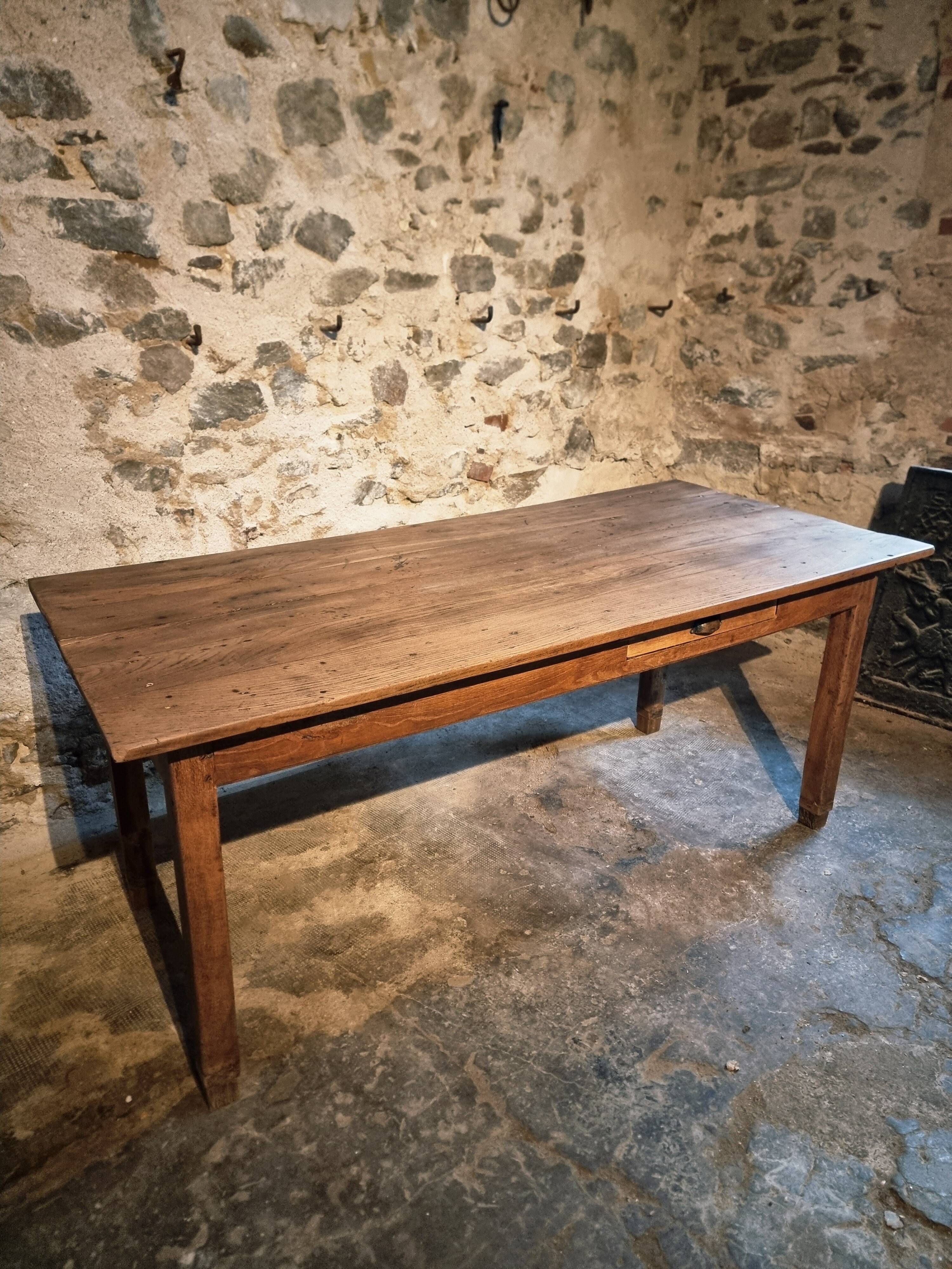 Table de ferme française ancienne en chêne avec deux tiroirs — XIXe siècle