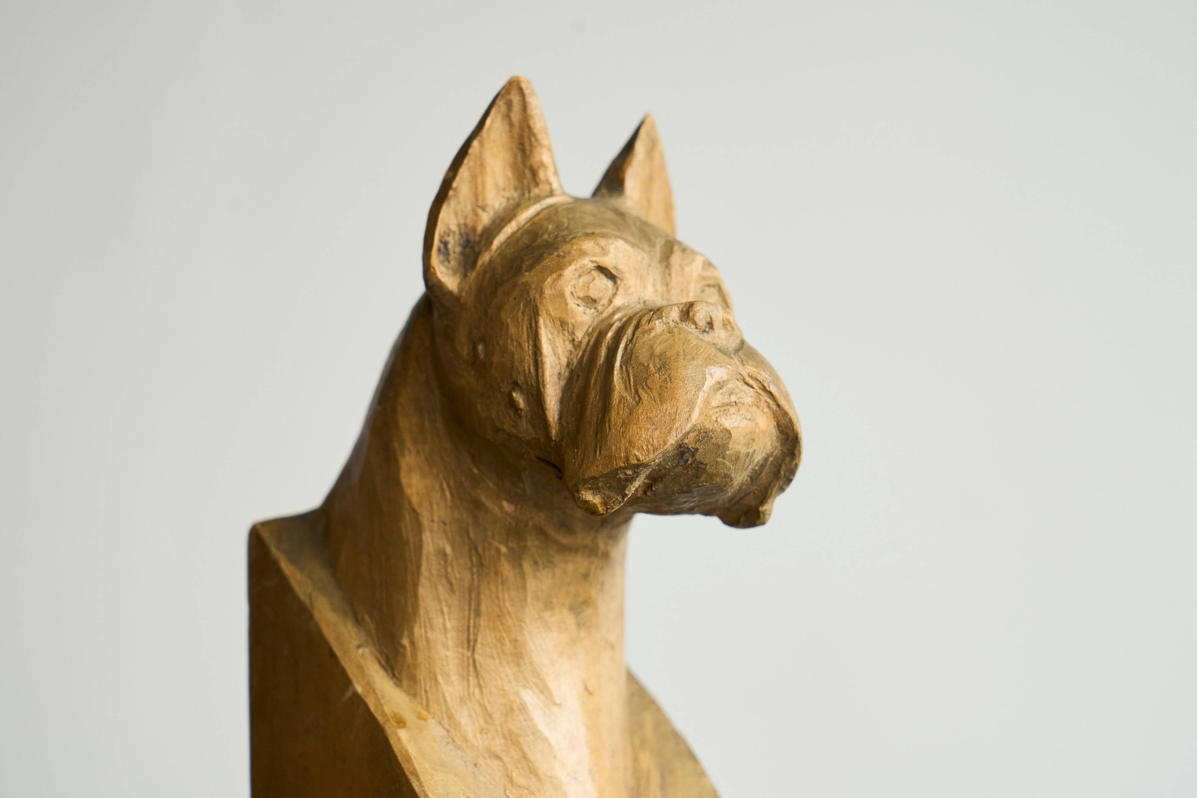 Sculpture of a boxer bookends in carved solid wood, mid-20th century.