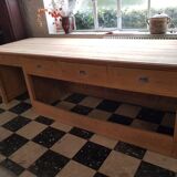 Former industrial trade counter