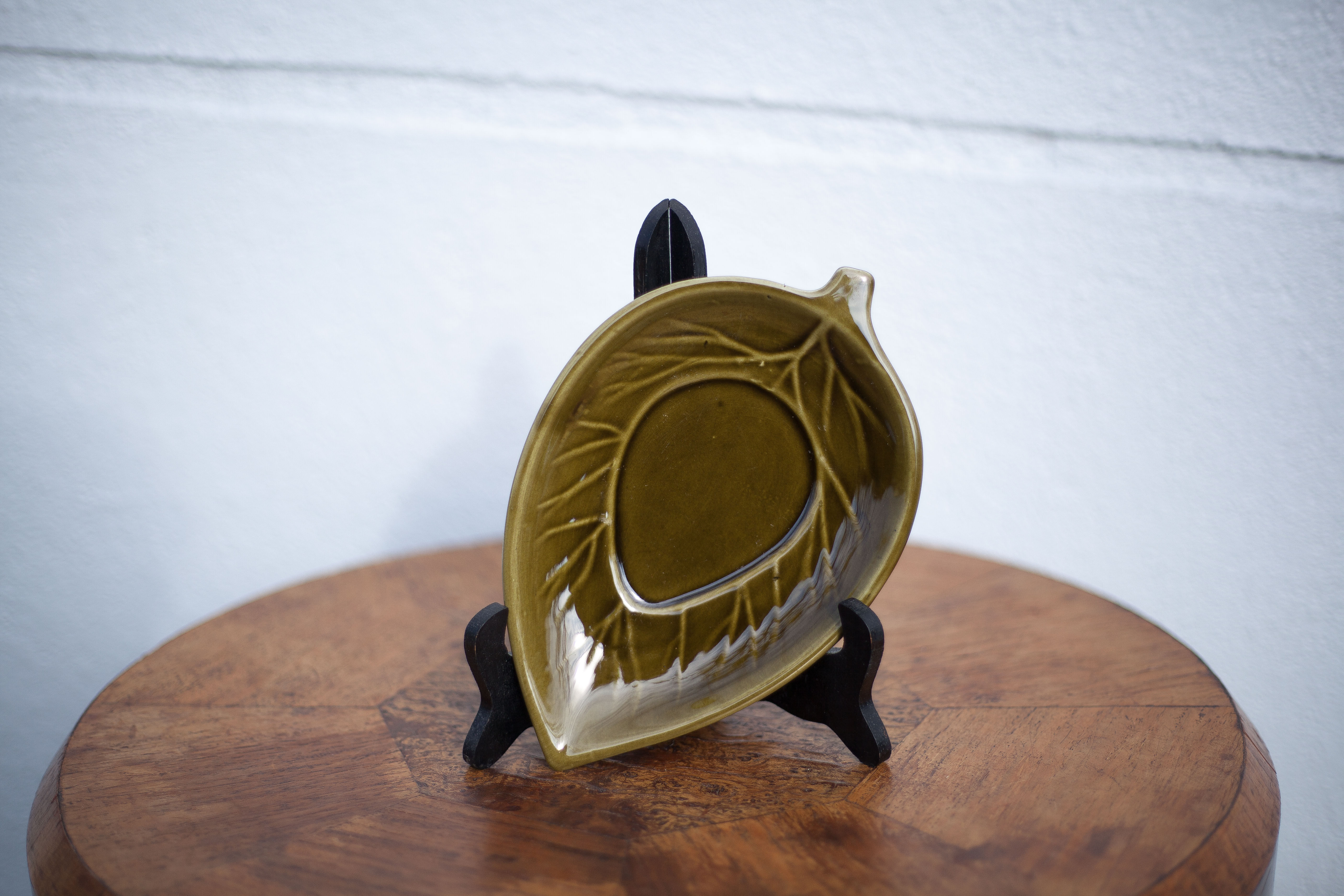 Service ceramic dishes Secla Portugal x 6,retro olive ceramic leaf dish, presentation