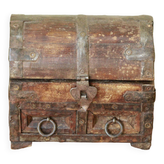 Ancienne boite à bijoux en bois