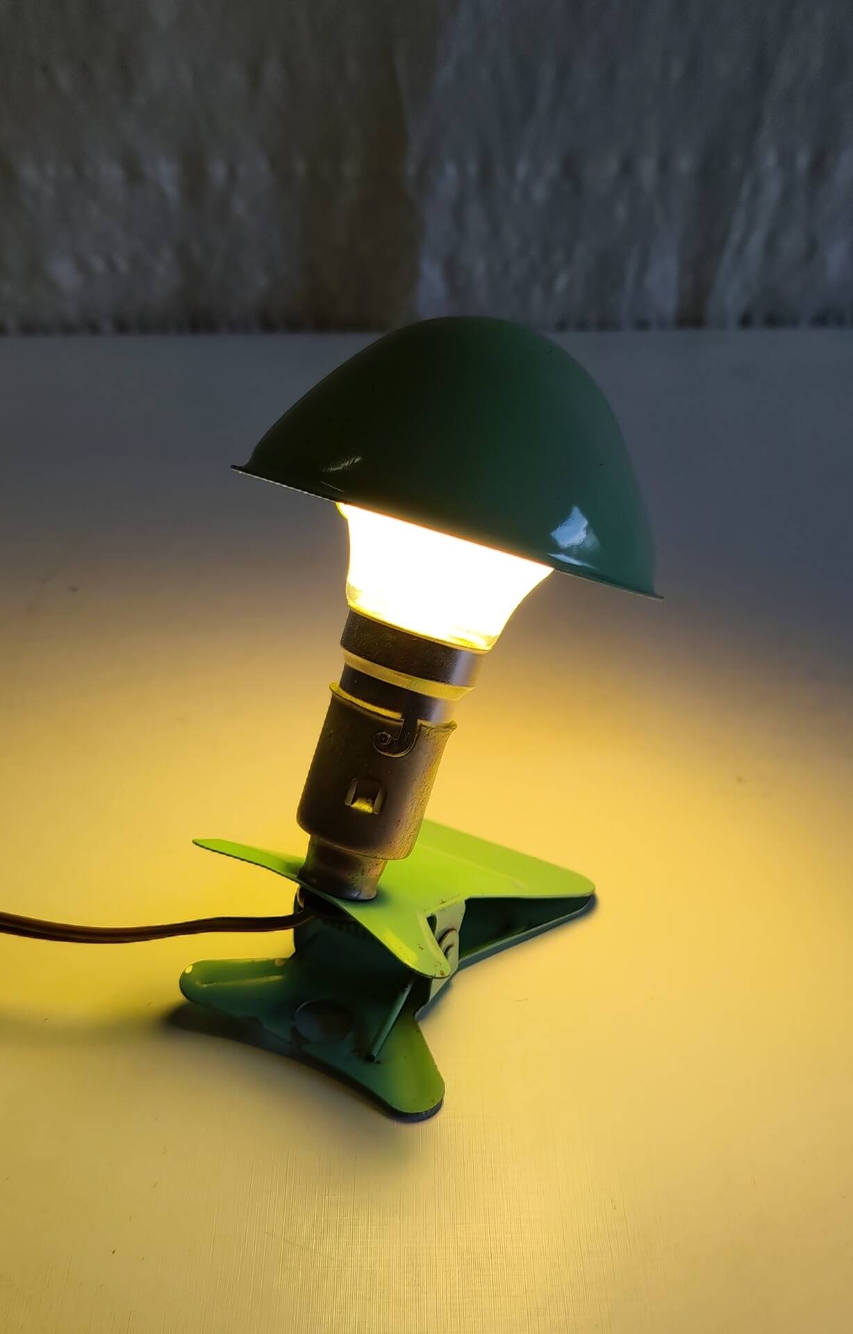Mushroom clip lamp - 1950s/60s