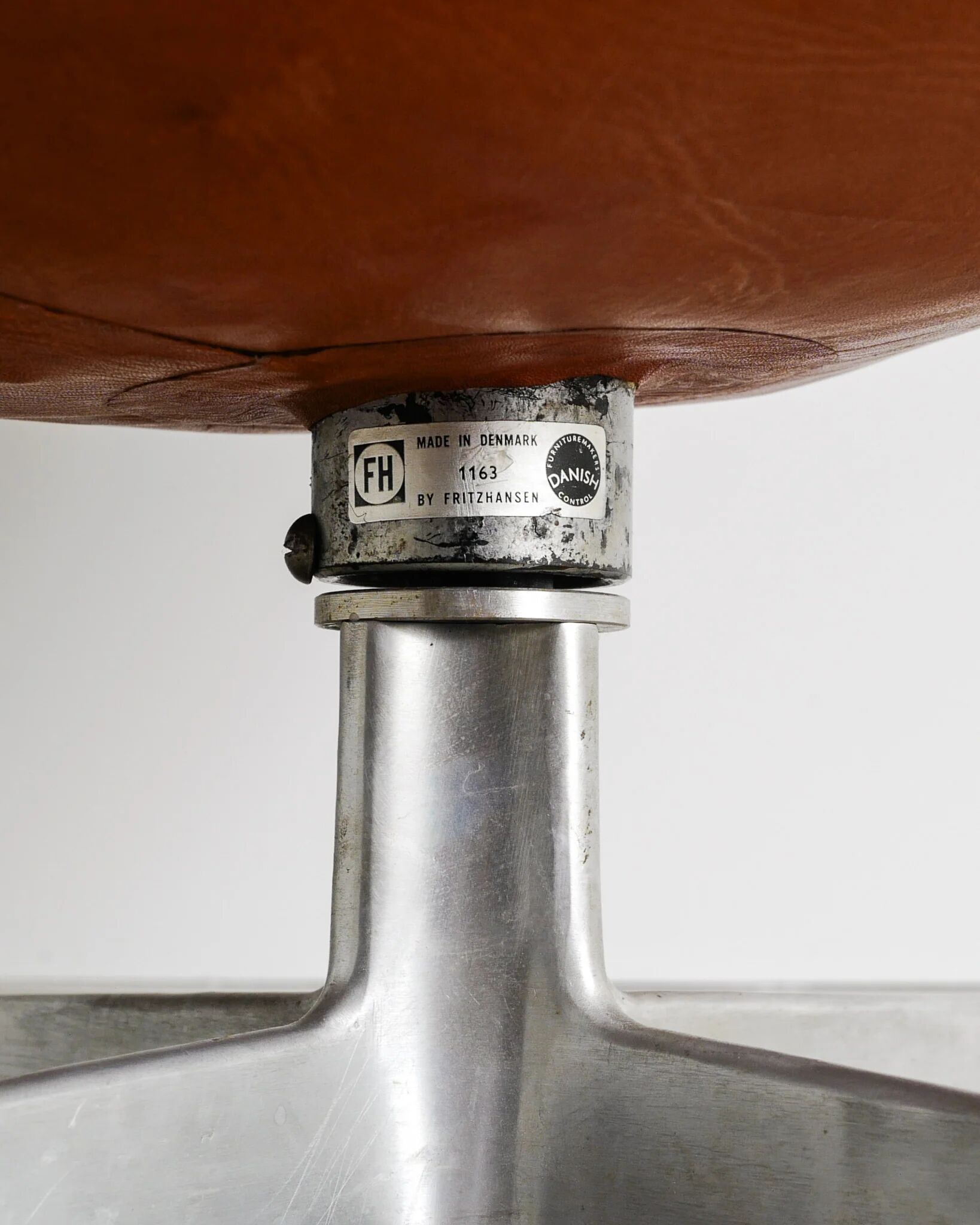 Early Danish "Egg Chair" in Brown Cognac Leather by Arne Jacobsen, 1960s