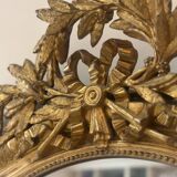 Miroir ancien de style Louis XVI, doré à la feuille