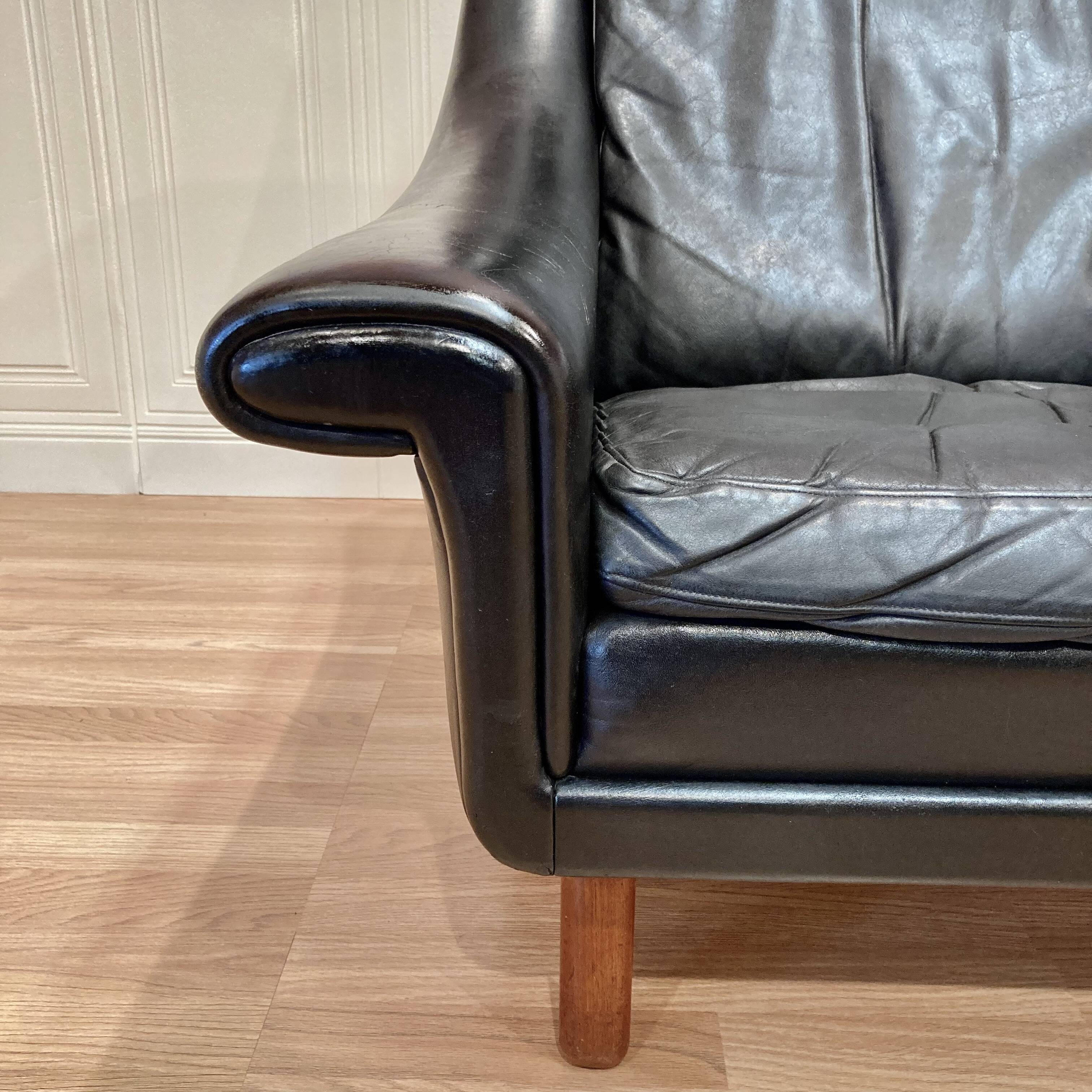 Fauteuil design scandinave Aage Christiansen cuir noir 1950.