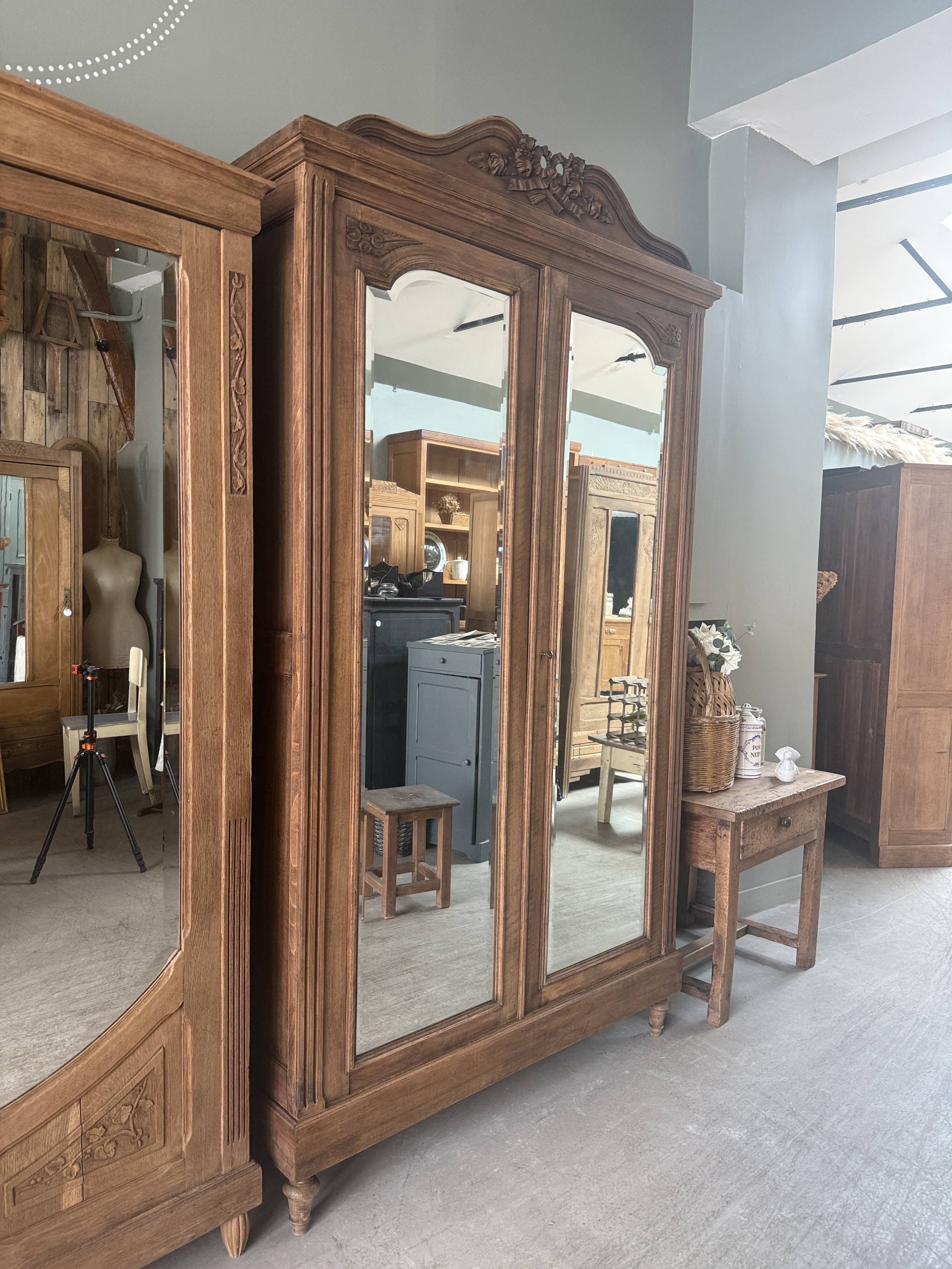Grande armoire à glace ancienne (rénovée)