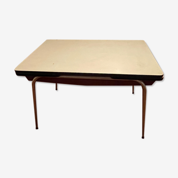 Formica table with extensions