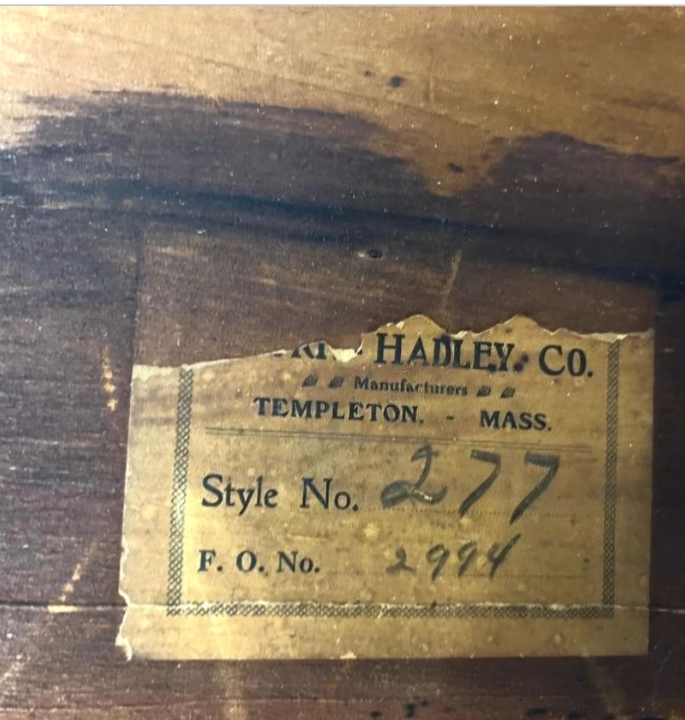 Early 20th-century oak Arts and Crafts desk by Bourn - Hadley USA / 1920s / USA / Stickley Brothers