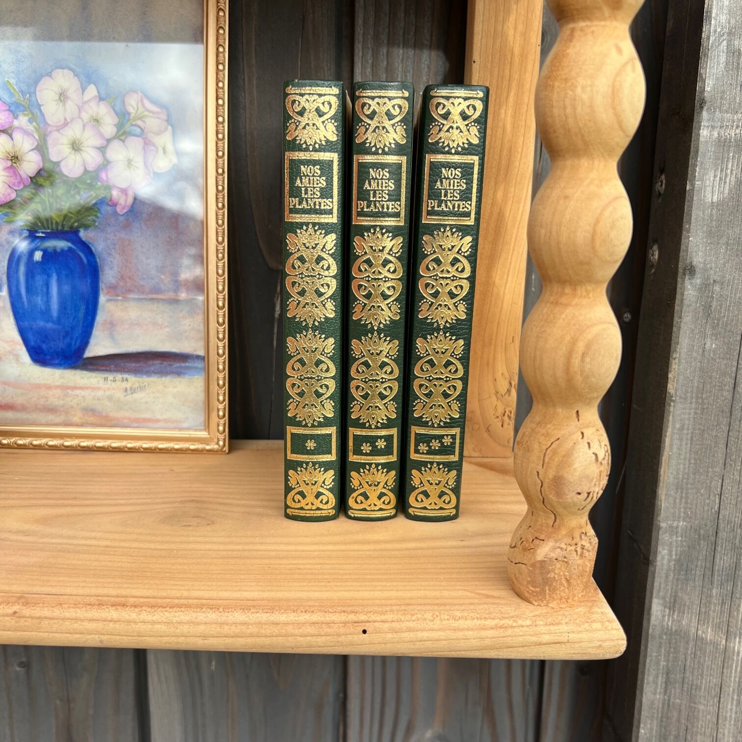 Artisanal cherry shelf