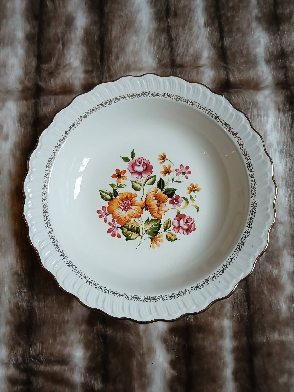 2 antique "Capri" plates