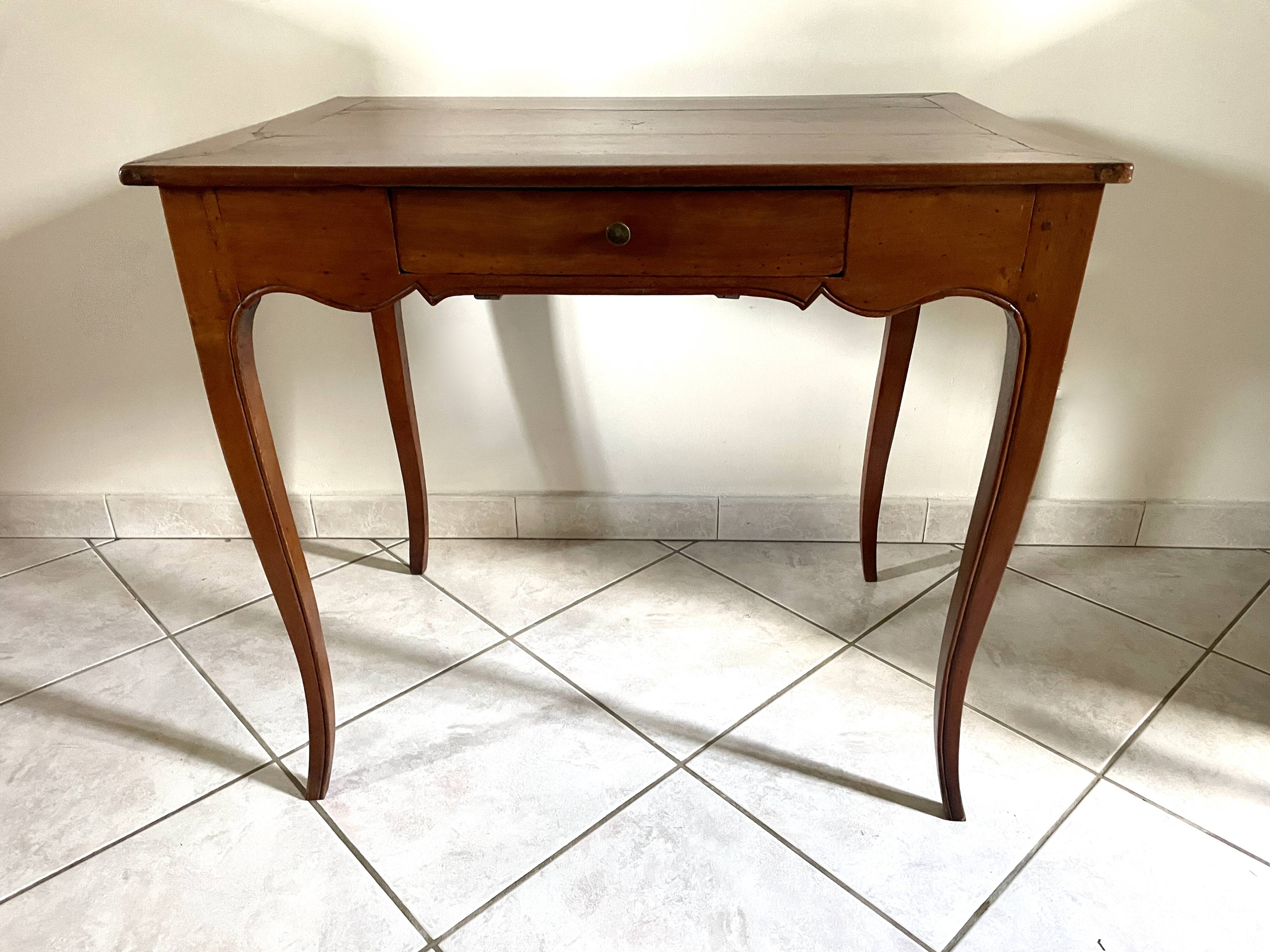 Table, small marquetry, early 20th century