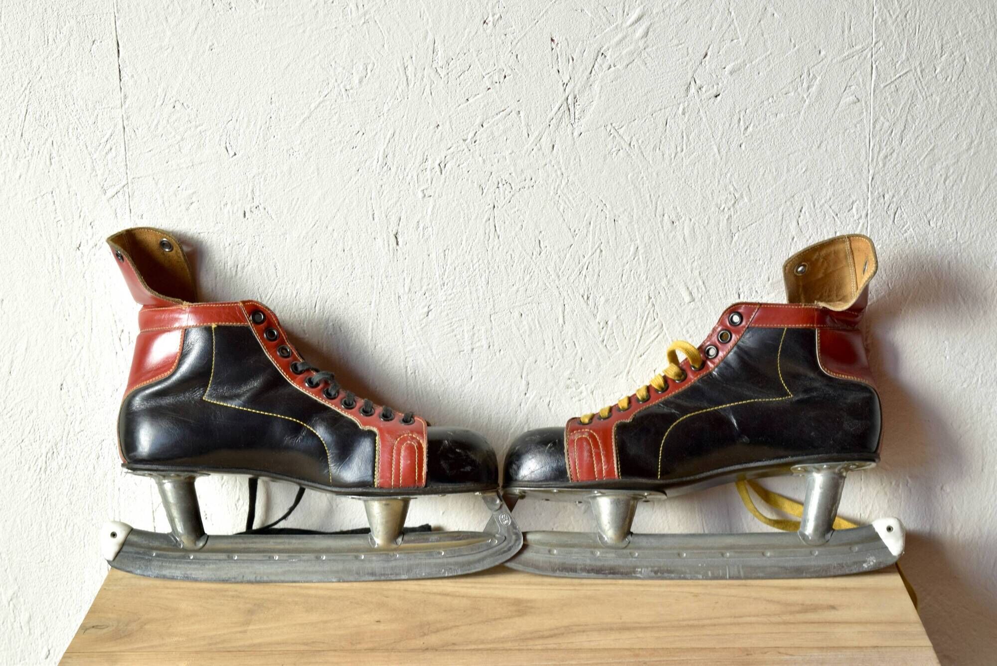 Pair of vintage Polar Match ice skates with carrying bag - 1970s