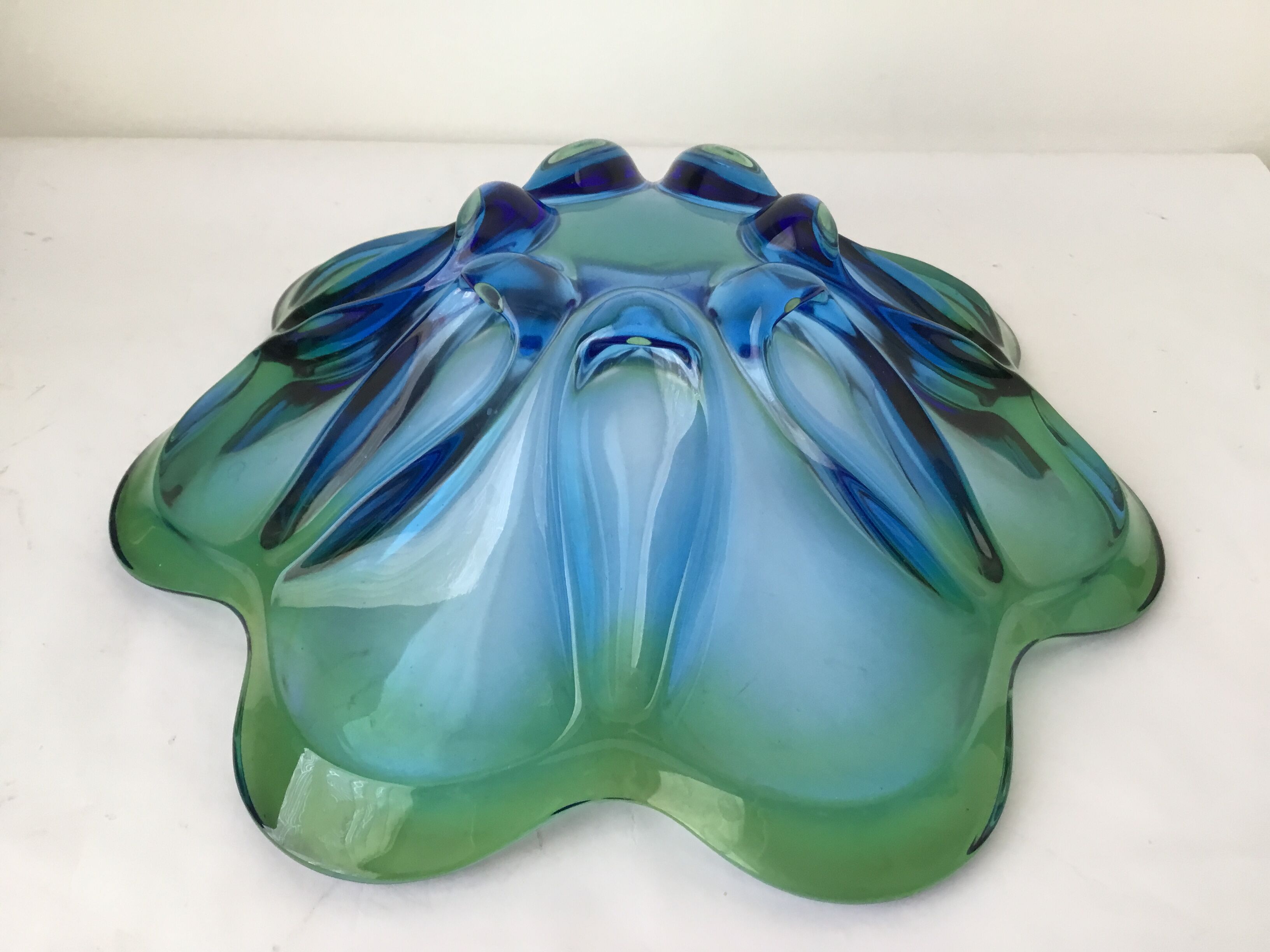 Large Murano glass cup