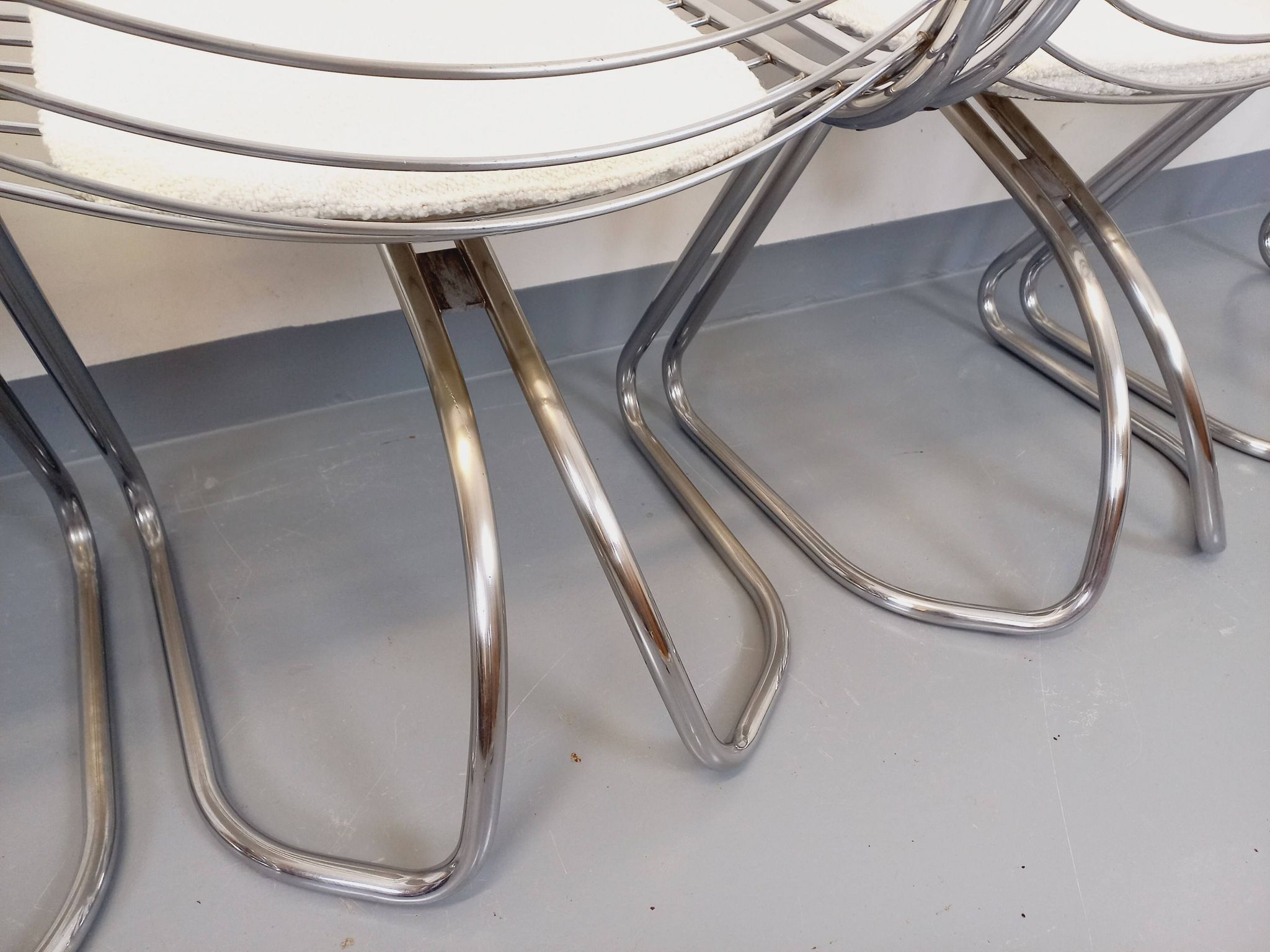 Set of 4 vintage Italian Gastone Rinaldi style chairs in chrome metal