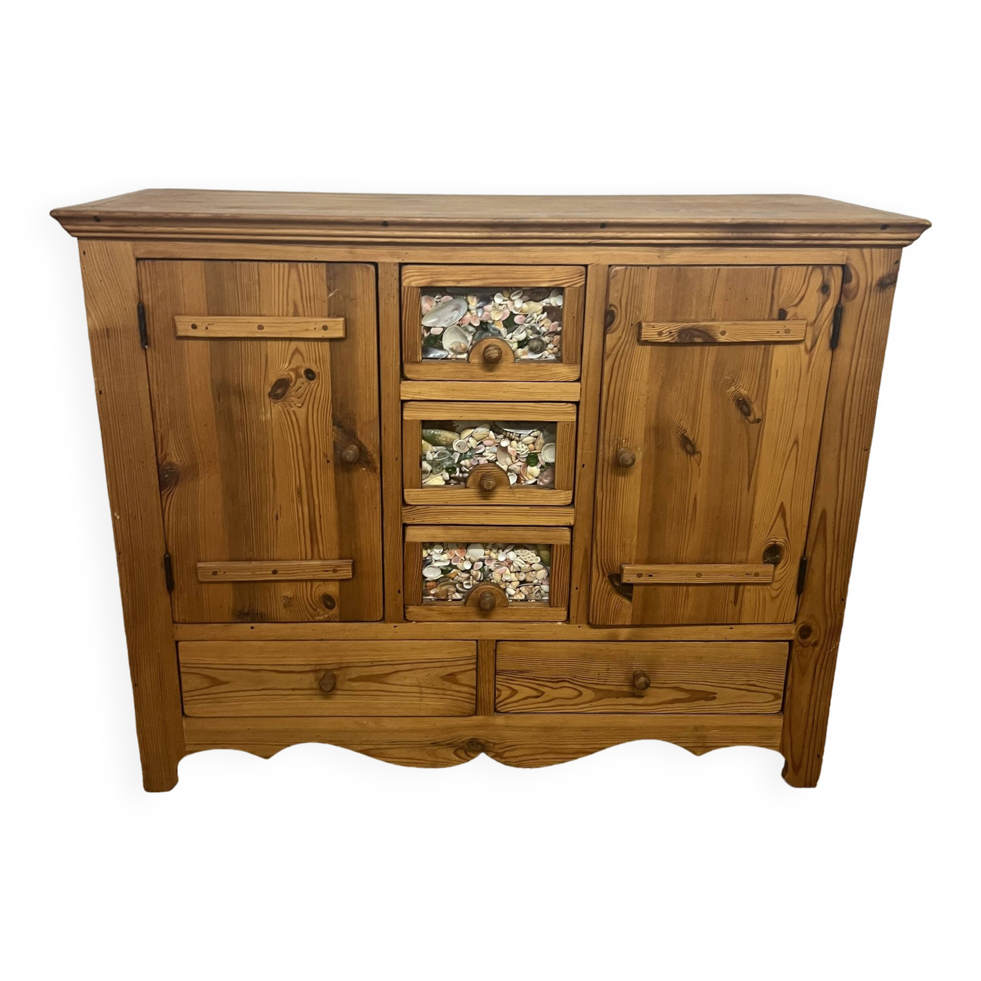 Commode en pin massif vintage