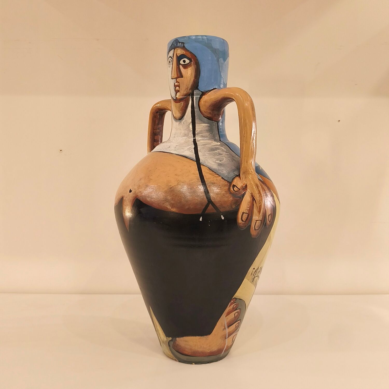 ceramic vase by Thierry Miramon