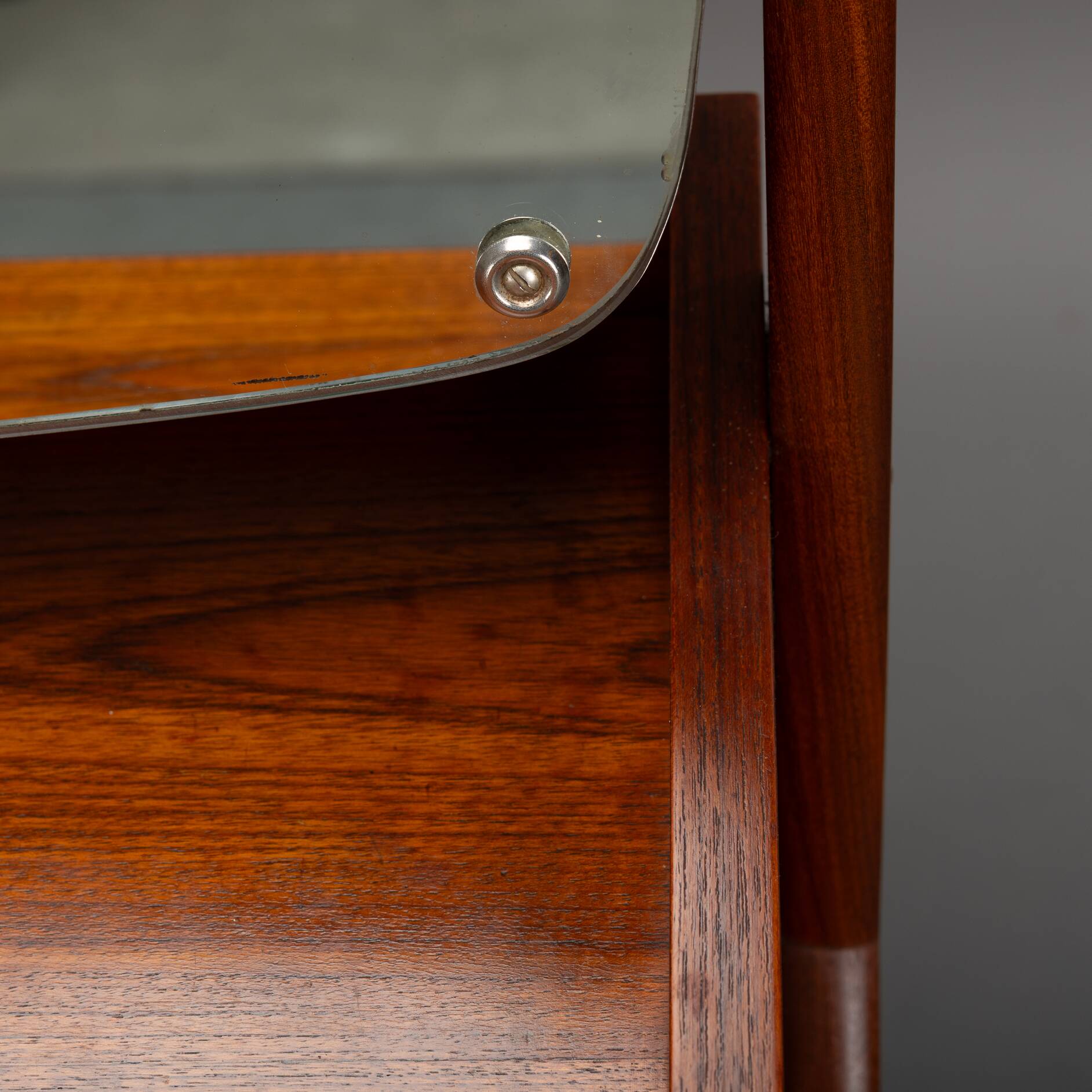 Vintage vanity dressing table