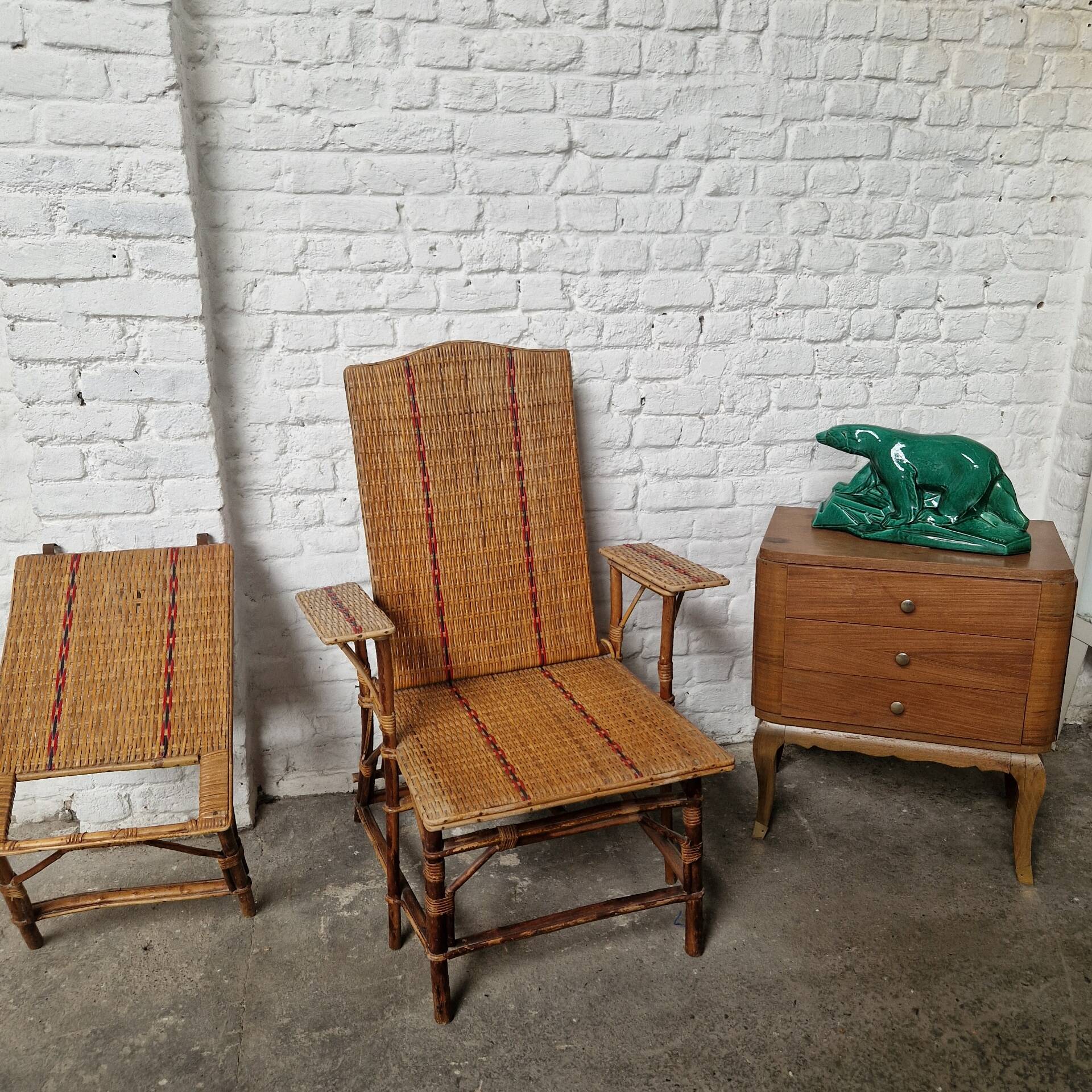 Adjustable rattan sun lounger