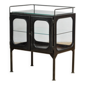 Cabinet d'hôpital vintage, années 1970