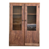 Small walnut display case (renovated)