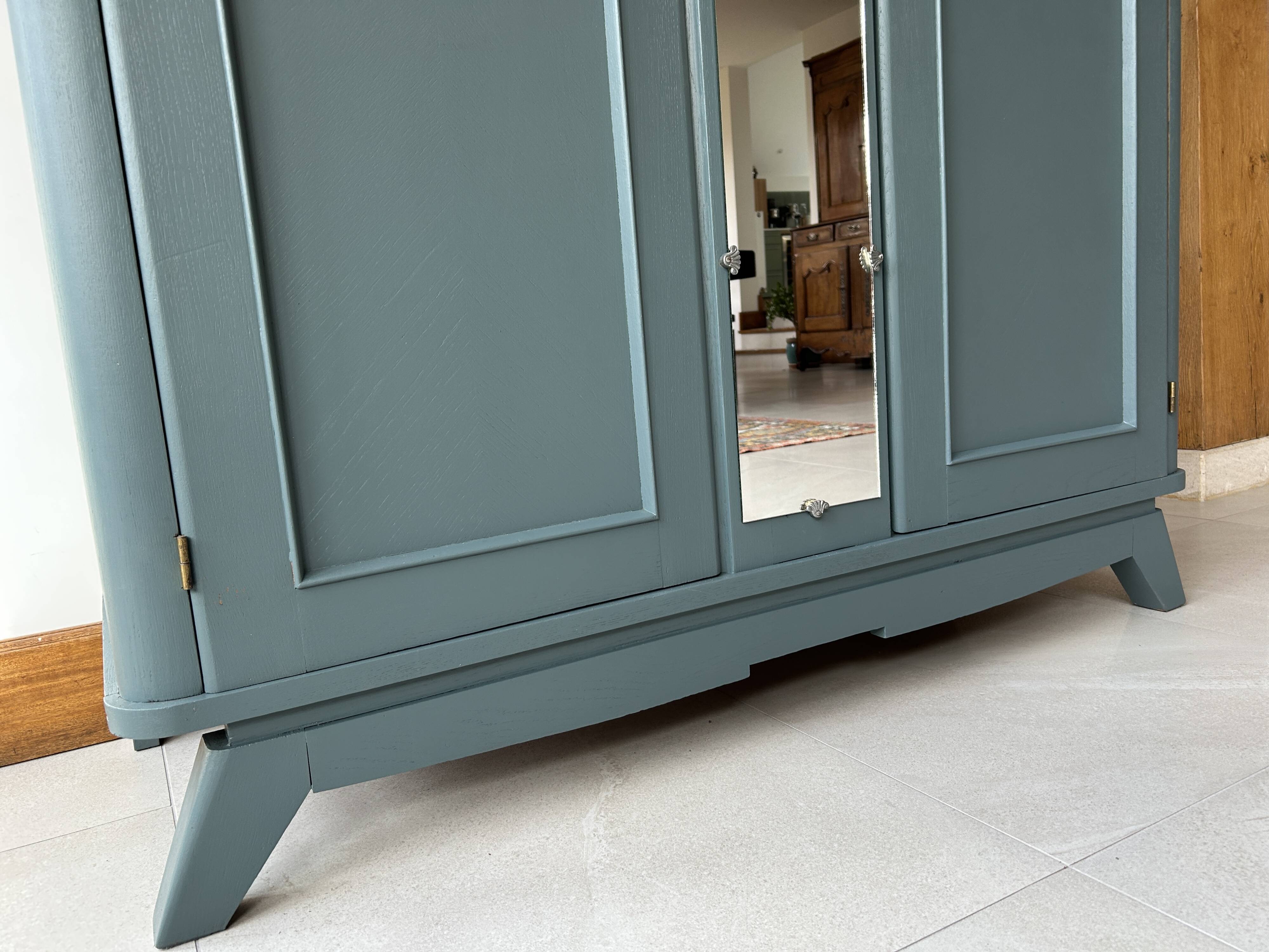 Armoire