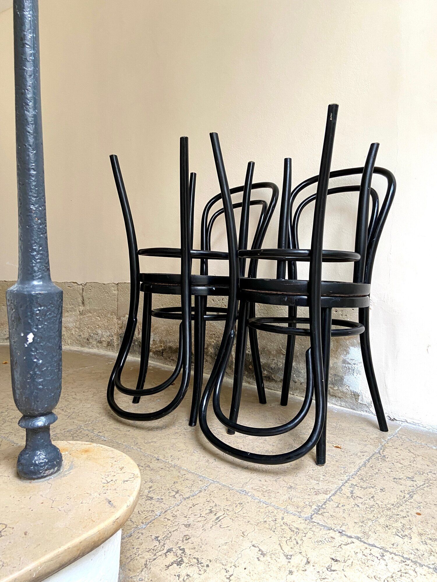 Set of 4 bistro chairs in black arched beech and canning