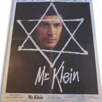 Shows Mr Klein.