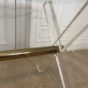 Table en plexi métal doré et verre biseauté 1970s