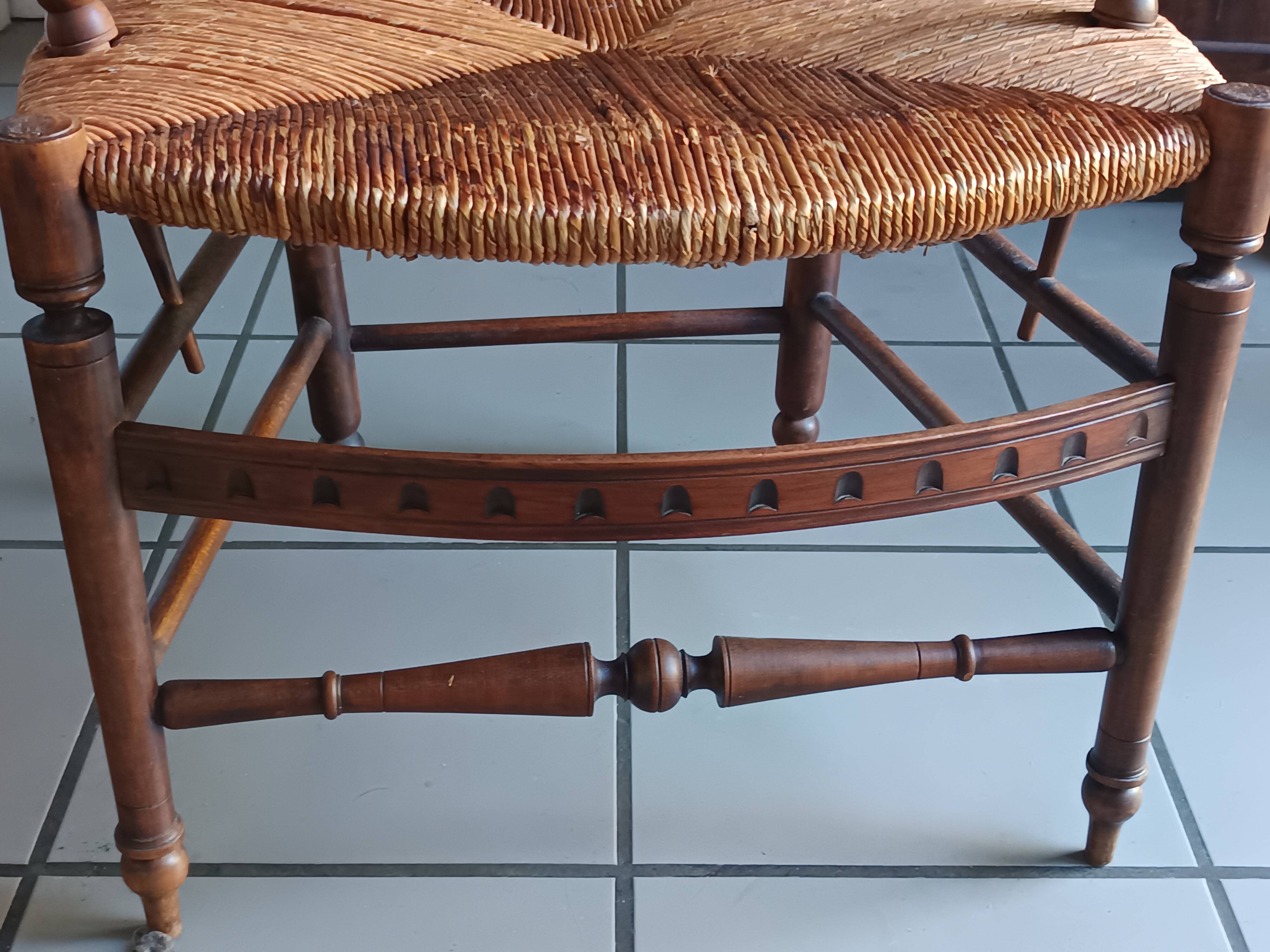 Paire de fauteuils anciens provençaux fin XIXème