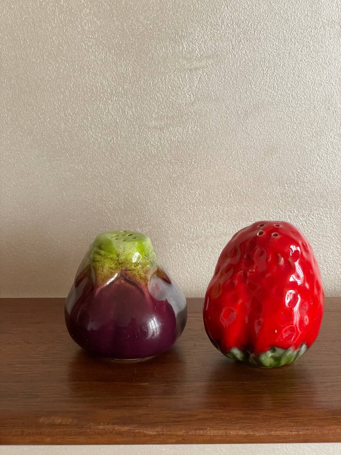 Salt and pepper eggplant strawberry