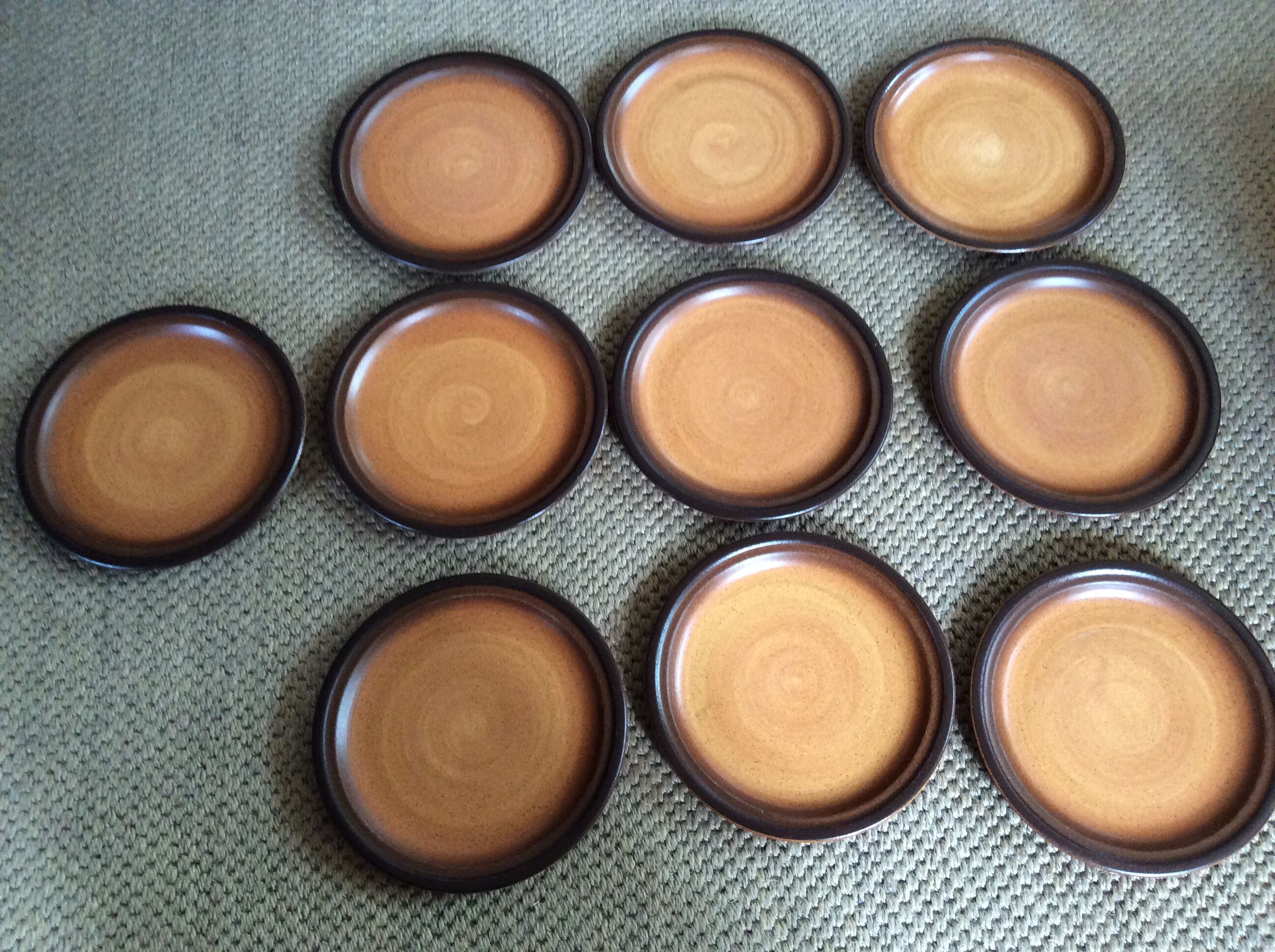 Series of 10 flat sandstone plates