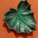 Retro leaf pocket emptier