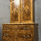 Muséal curved Baroque cabinet with secrets Louis XIV period in precious wood marquetry around 1700
