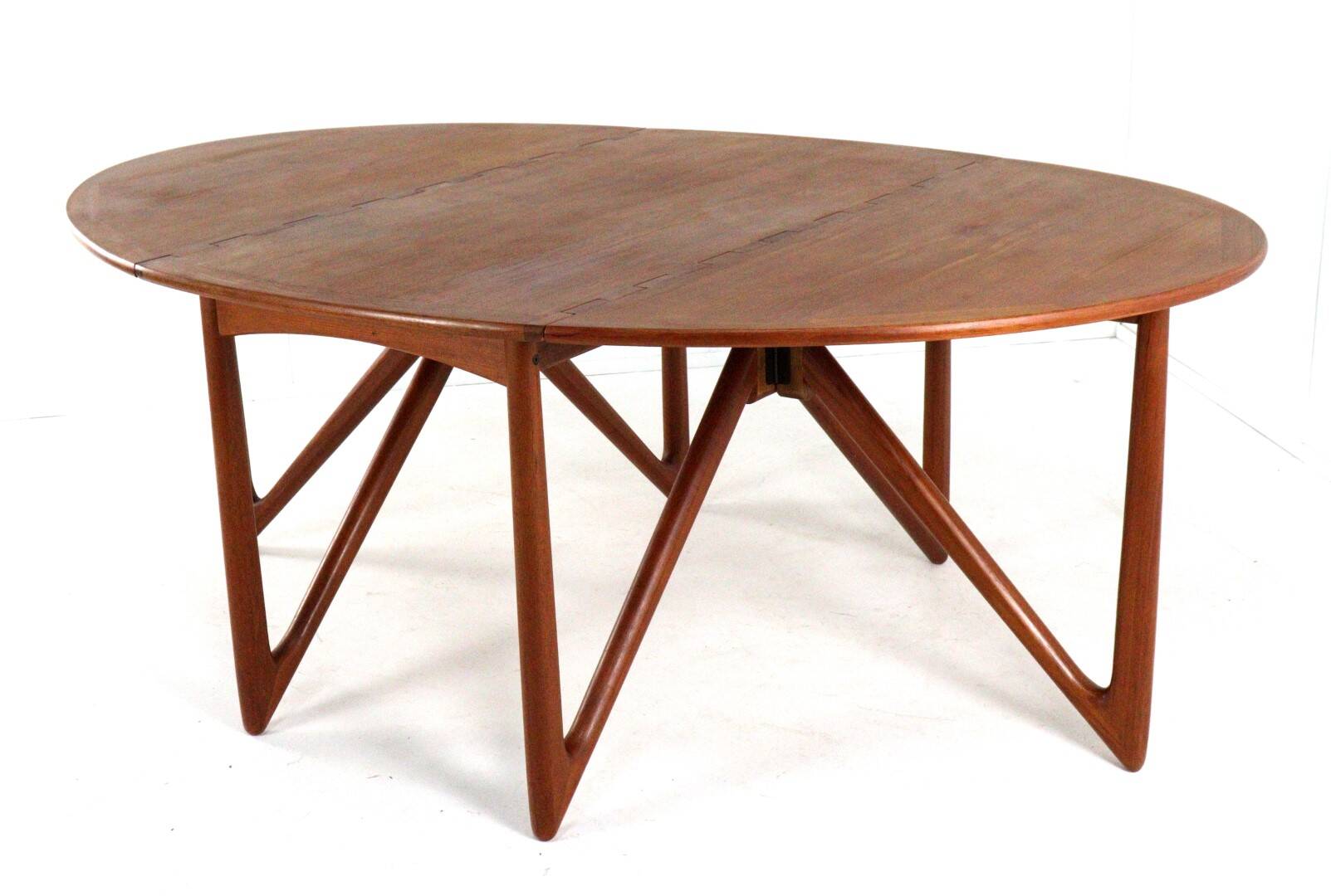 Kurt Østervig for Jason møbler dining table