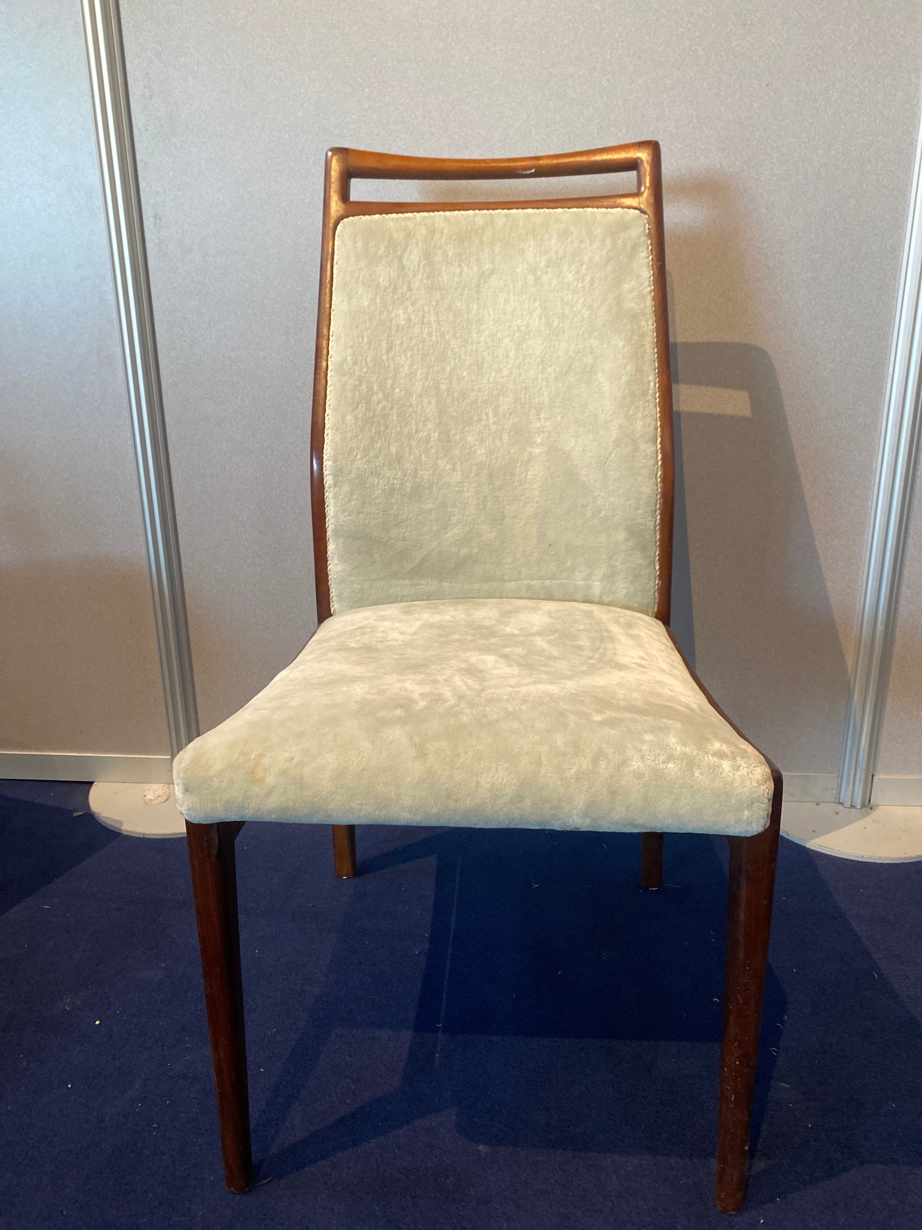 2 armchairs and 2 wooden chairs