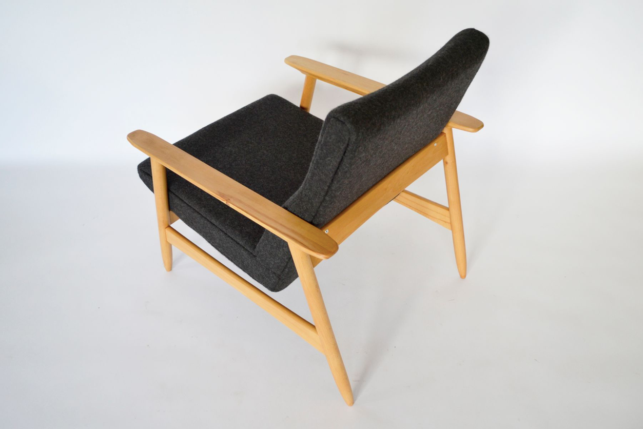 Pair of armchairs Ąžuolas by Valerija EMA Cukermanienė for Vilniaus Baldų Kombinatas, 1968