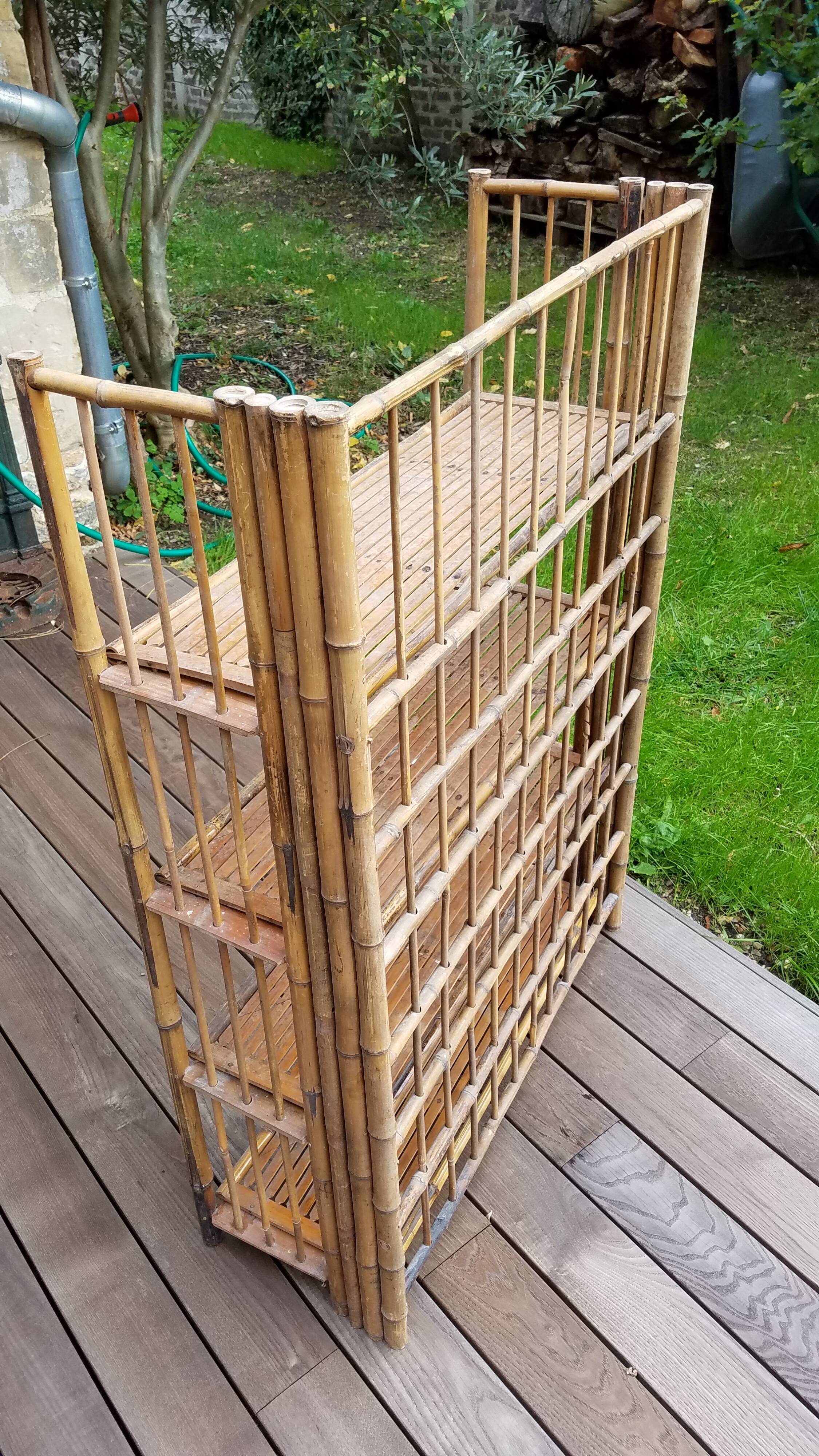 Bamboo shelf, foldable