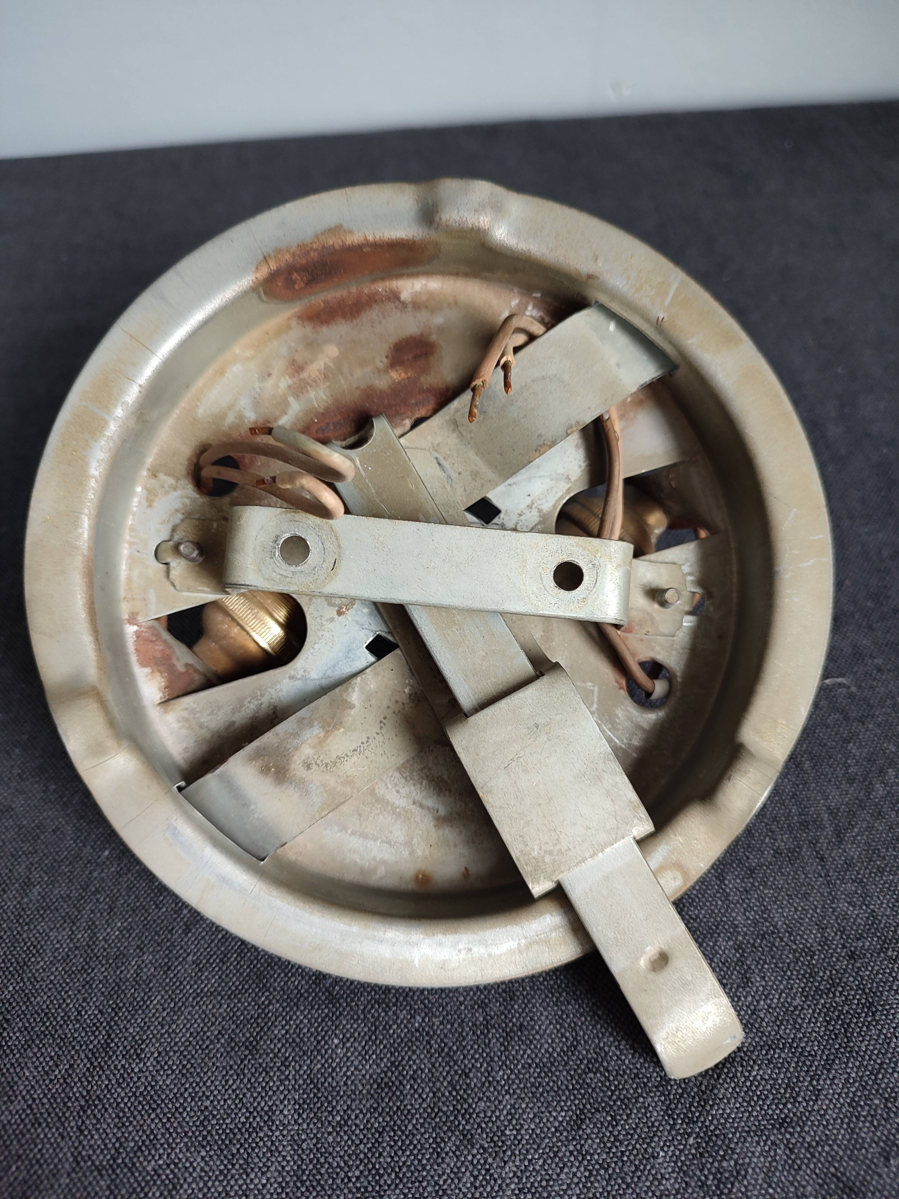 Small wall lamp/old ceiling lamp in opaline