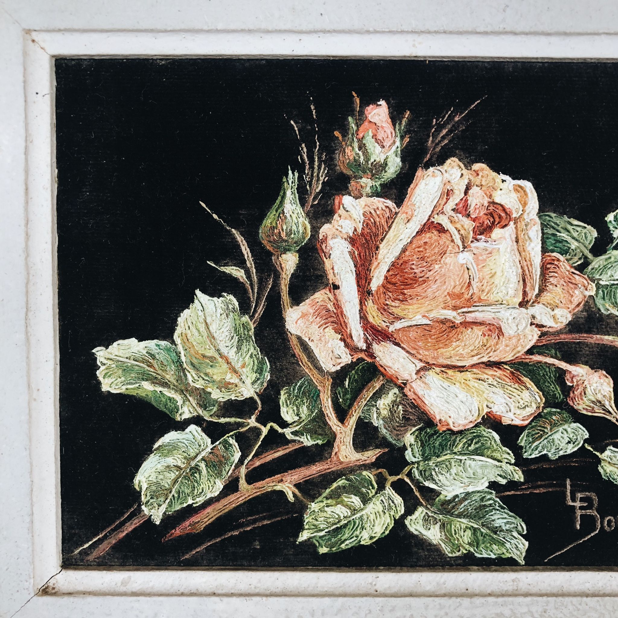 Painting on velvet "La rose" signed L. Boucher