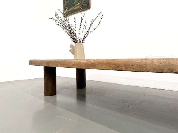 Table basse XXL ovale en chêne massif, piètement cylindrique, années 50