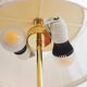 Paire de lampes de bureau suédoises en laiton avec des détails en cuir et des abat-jours blancs.