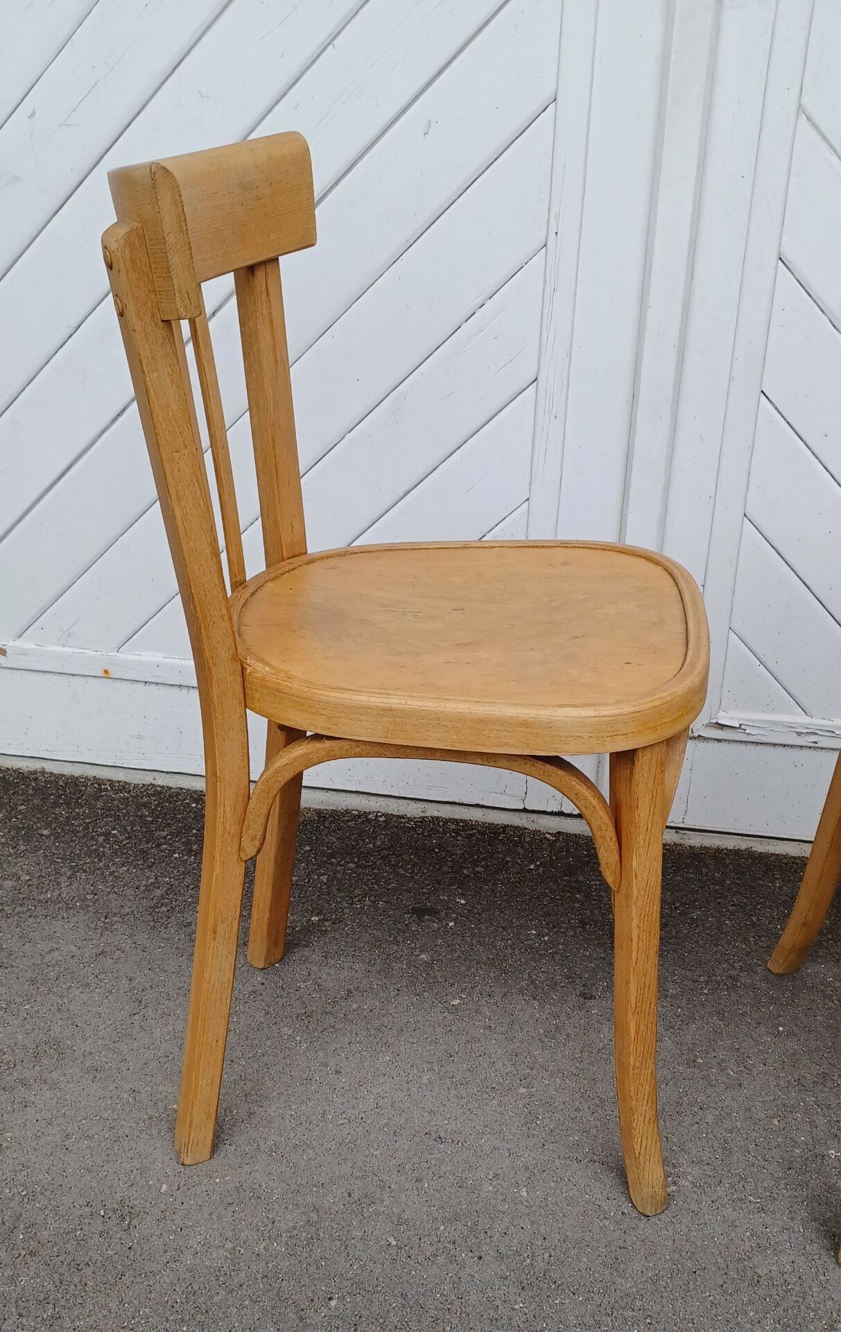 Paire de chaises bistrot Baumann