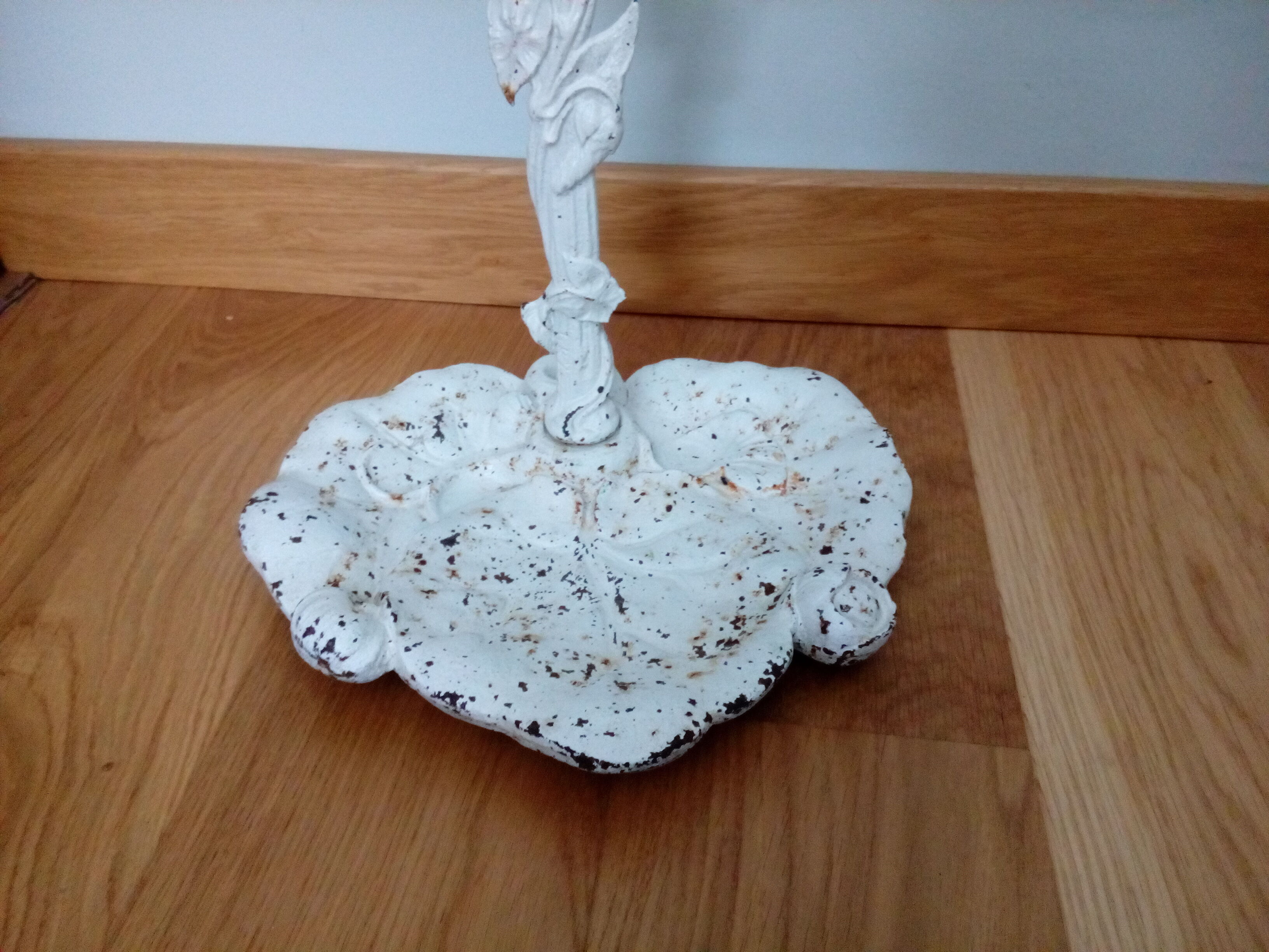 Cast iron umbrella holder