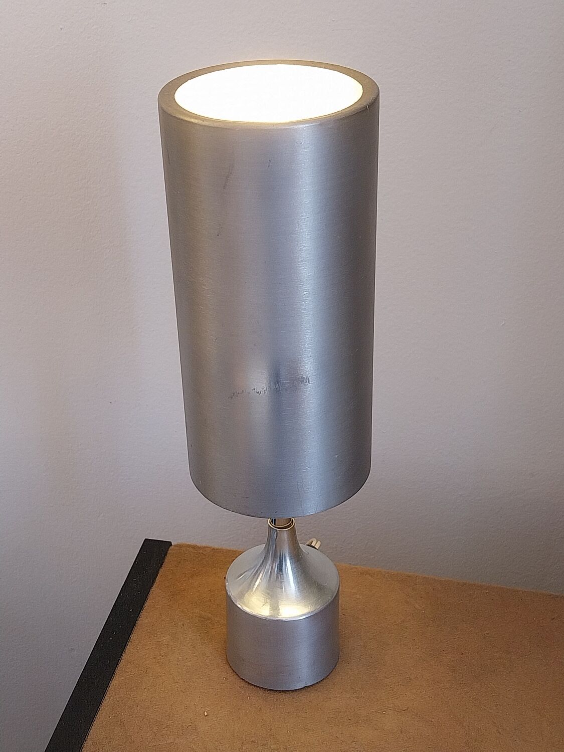 Brushed aluminium lamp