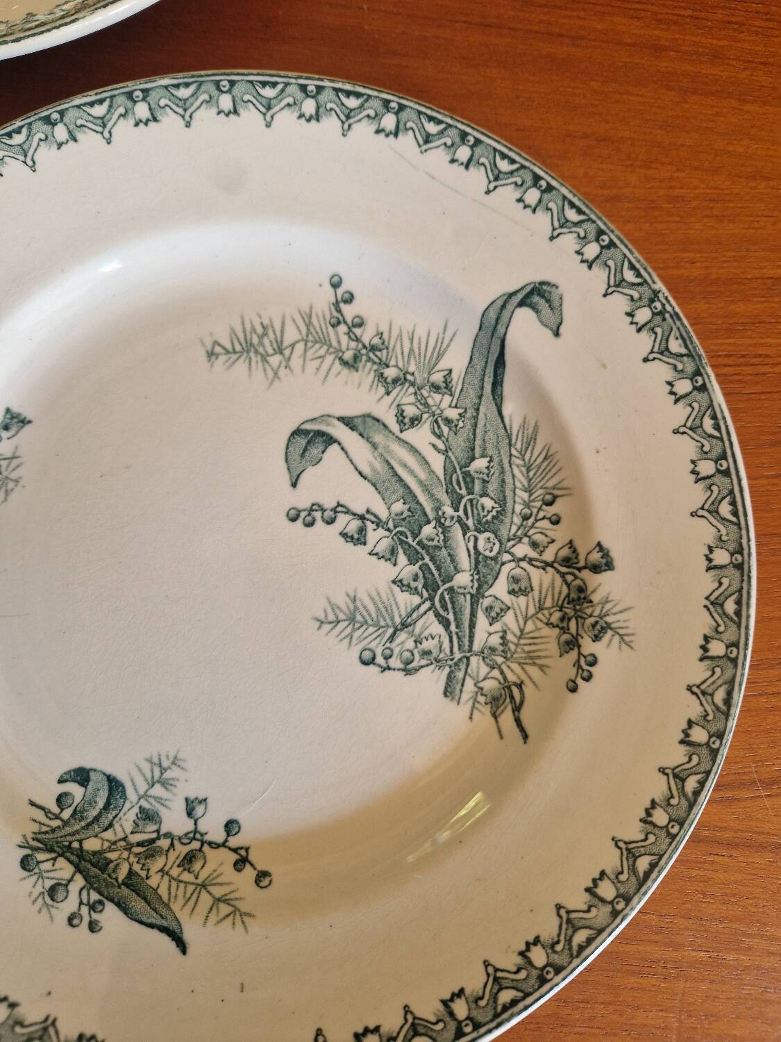 Set of 5 Saint Amandinoise Muguet Plates