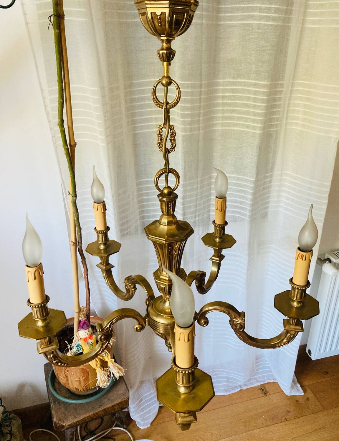 Louis XVI chandelier, 20th century, in solid gilded bronze