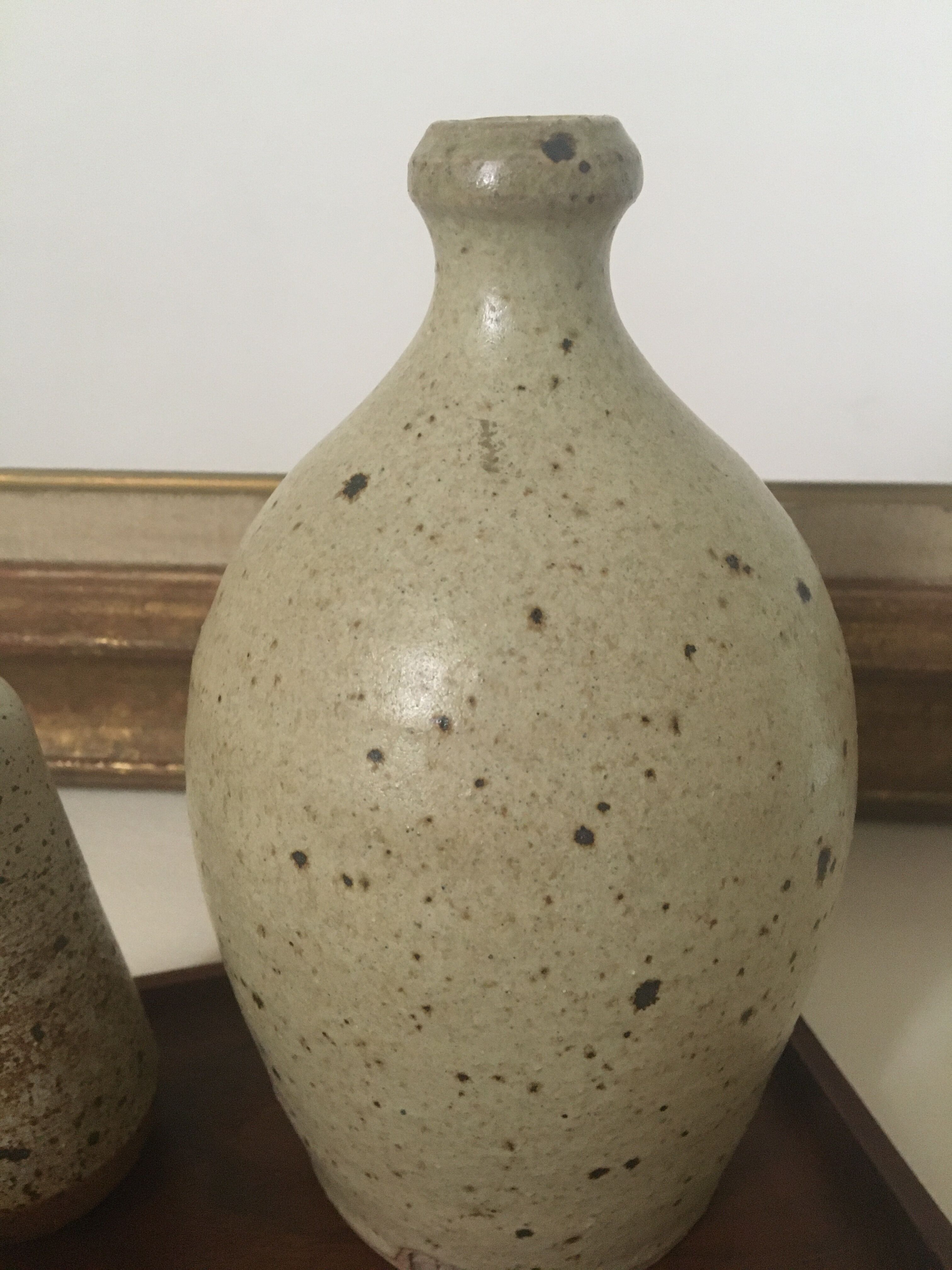 Pyrity sandstone bottle