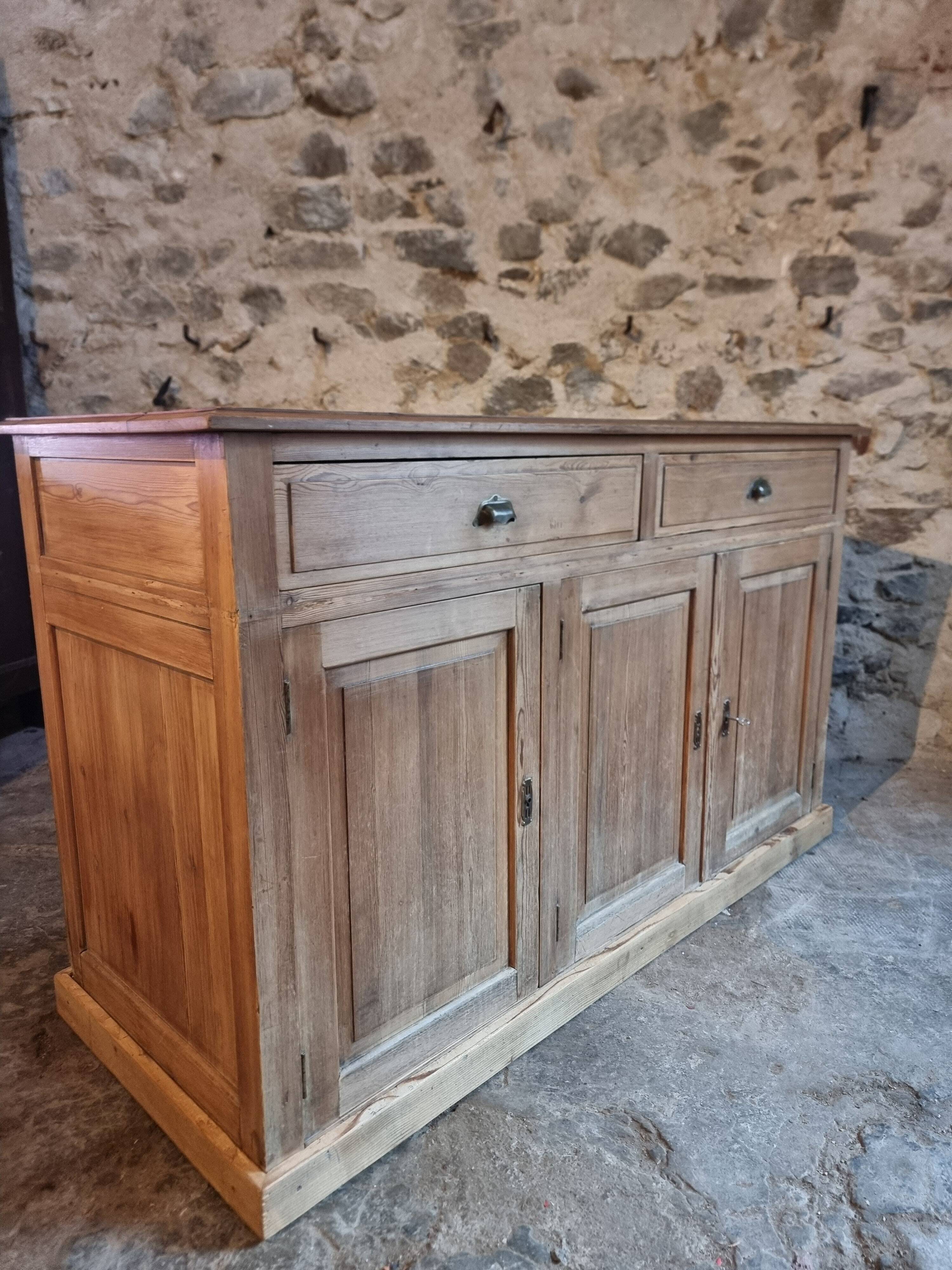 Buffet rustique français années 1920 – Buffet en pin ancien – Îlot de cuisine – Meuble de rangement 3 portes