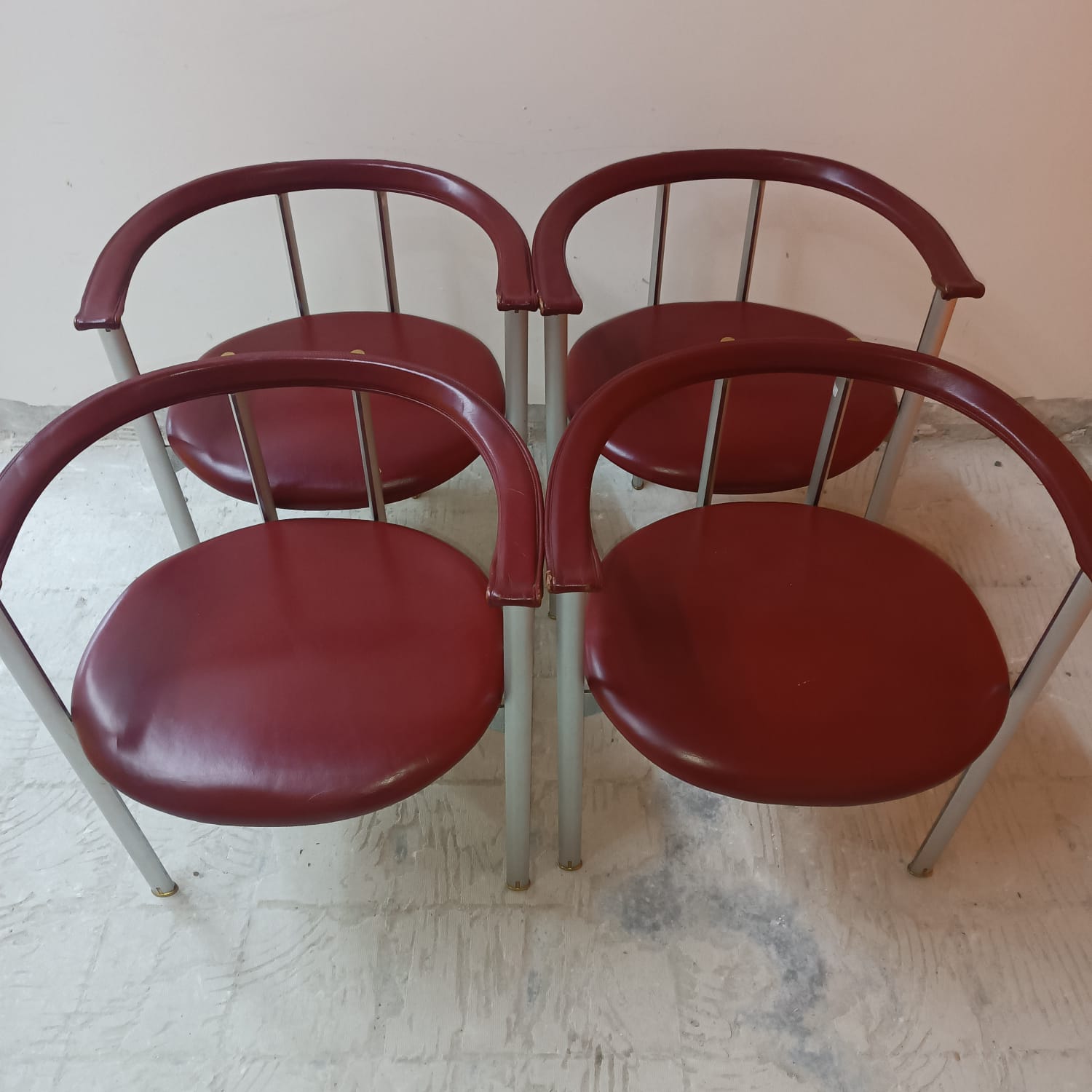 Set of 4 leather dining chairs